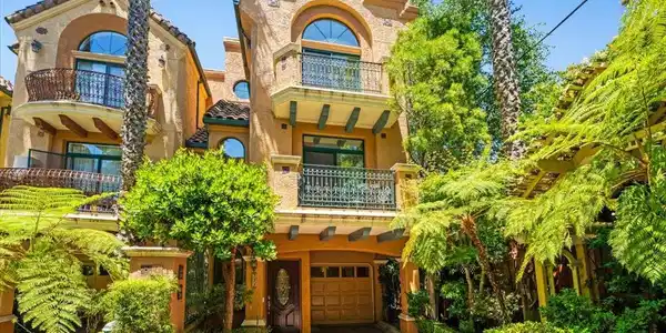 233 Villa Mar Vista