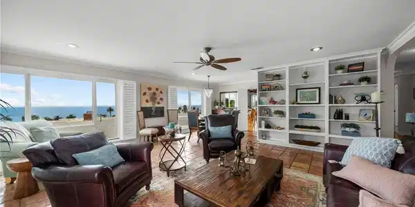 3631 Roxbury