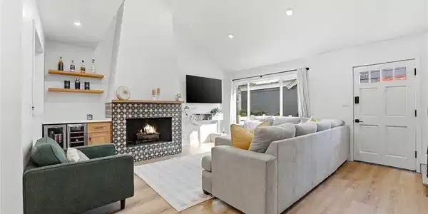 135 Morristown Lane
