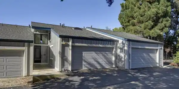 390 HOLIDAY HILLS DRIVE