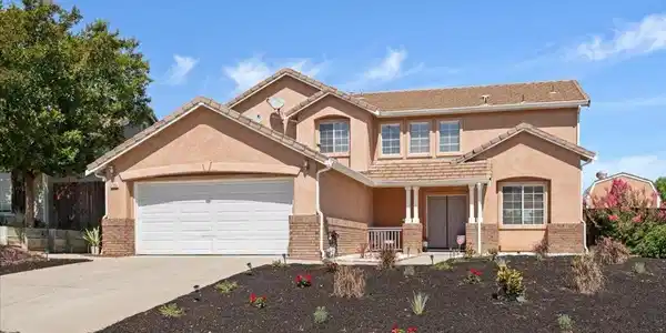 1195 Oak Haven Way