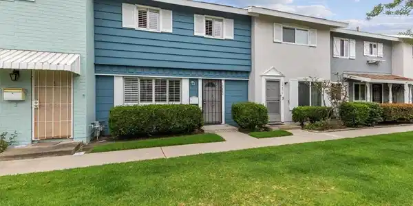 19880 Berkshire Lane