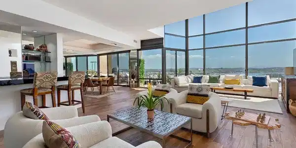 4335 Marina City Drive