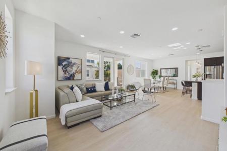 40736 Penstemon Terrace