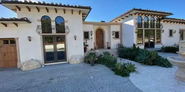 27901 Pacific Coast Highway