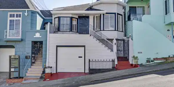 569 Winchester Street