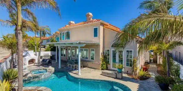 21221 Hillsdale