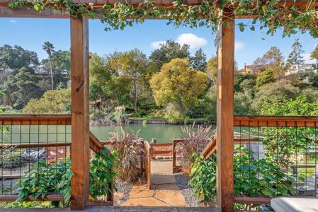 425 Riverview Avenue