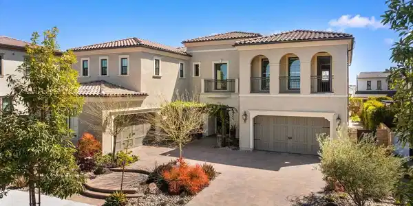6183 Summit Crest Circle