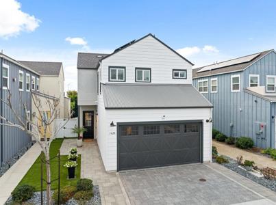 1428 Mackinnon Avenue