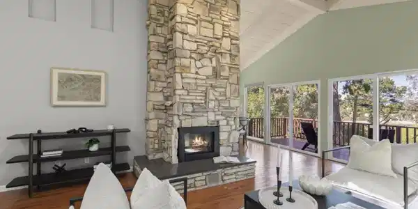 710 Woodcrest Lane