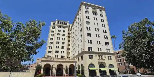 315 W 3rd Street