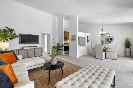 902 Camino Real