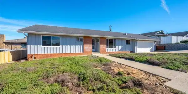 2304 Bayview Heights Dr.