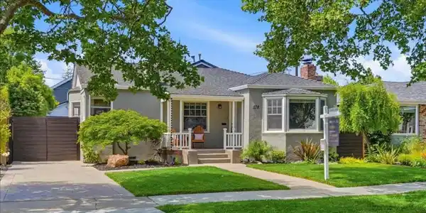 278 Iris Street