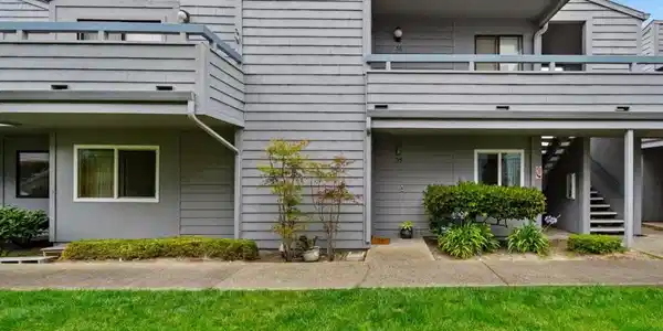 3095 Marina Drive