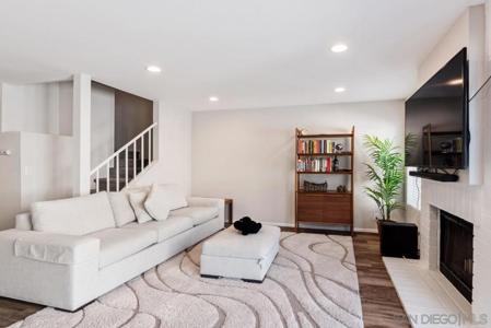 3731 Caminito Carmel Lndg