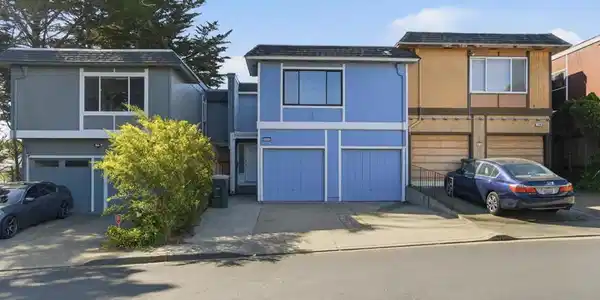 2405 Liberty