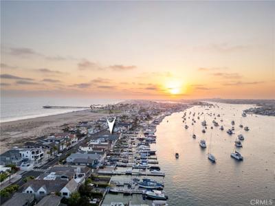 1204 E Balboa Boulevard