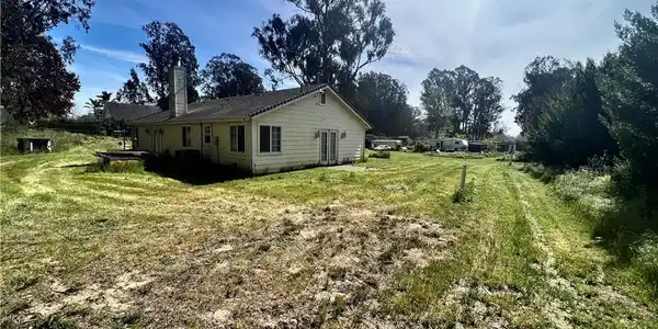 2640 Fowler Lane