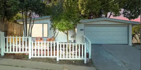 3950 Milton Dr