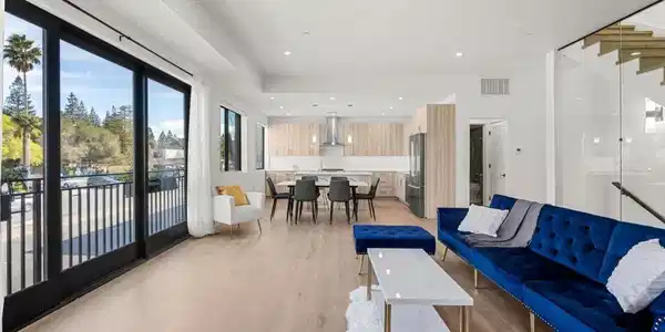 924 Woodside Road