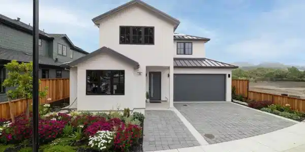 535 Creekside Court