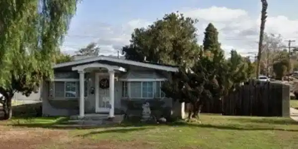 741 ELM AVE