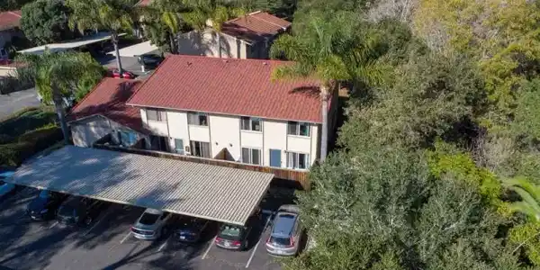7386 Calle Real