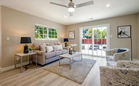 18407 Rainier Avenue