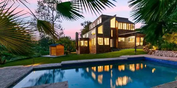 6649 Zumirez Drive