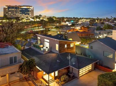210 La Jolla