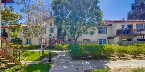 4085 Rosenda Ct