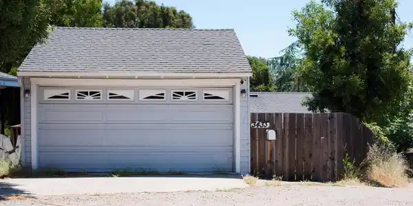 3433 Encina Way