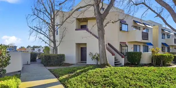 139 Shorebird Circle