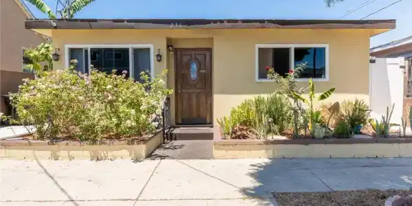 256 W 14th