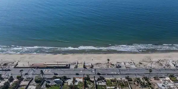 21465 Pacific Coast Highway