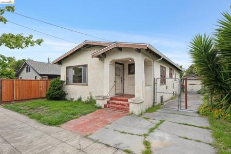 2534 Mathews Street