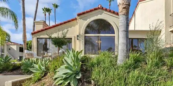 3107 Camino Del Arco