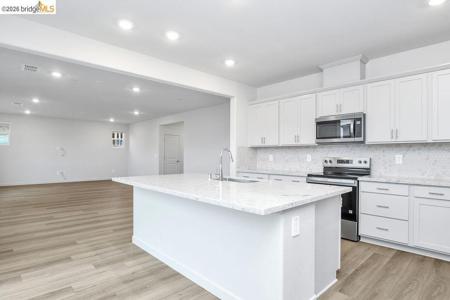 5416 Golden Eagle Street