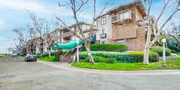 8840 Villa La Jolla Drive