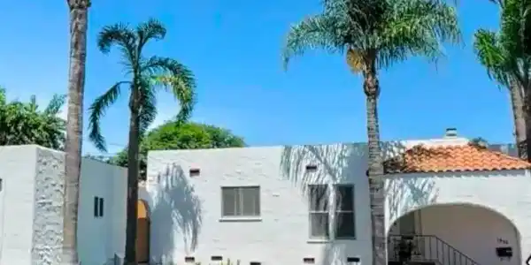 1940 Mission Avenue