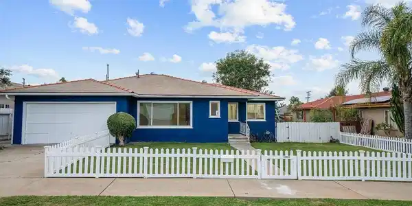 194 Corte Helena Avenue