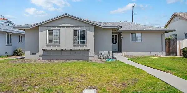1127 Douglas Avenue