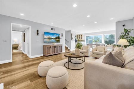 5213 Piccadilly Circle