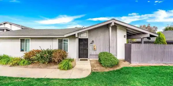 3442 Thunder Drive