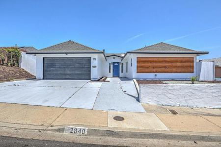 2840 Donax Ave
