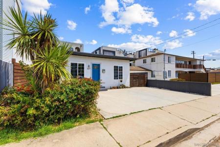 1617 Locust St