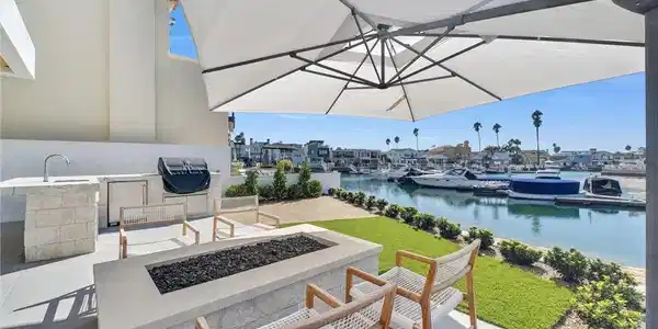 20 Balboa Coves