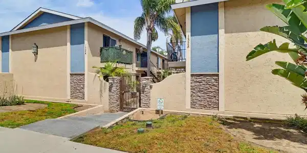1328 IRIS Avenue